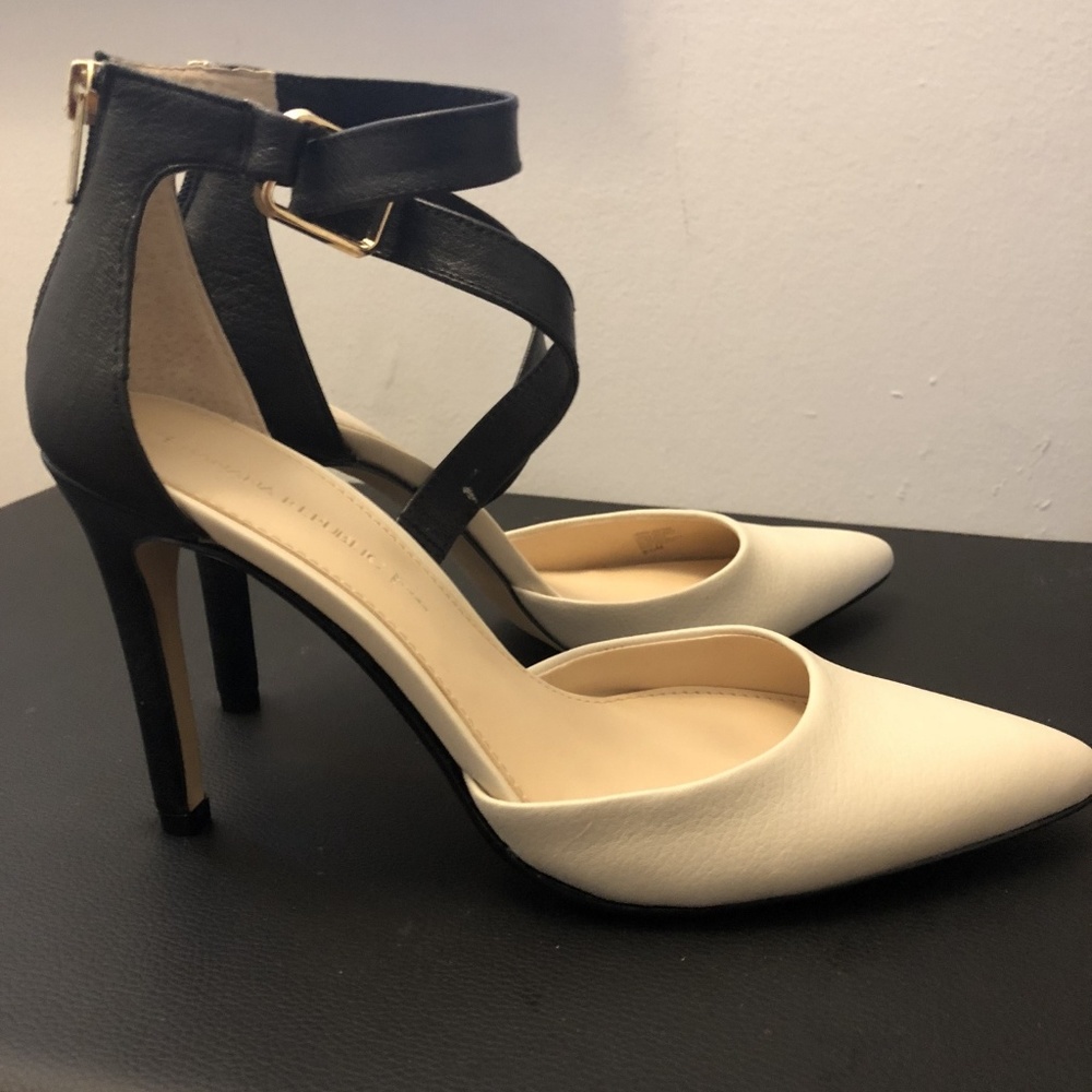 Banana Republic Women's Jovana Pump